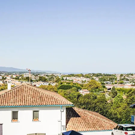 Les Hauts De Loraldia By Interhome *
